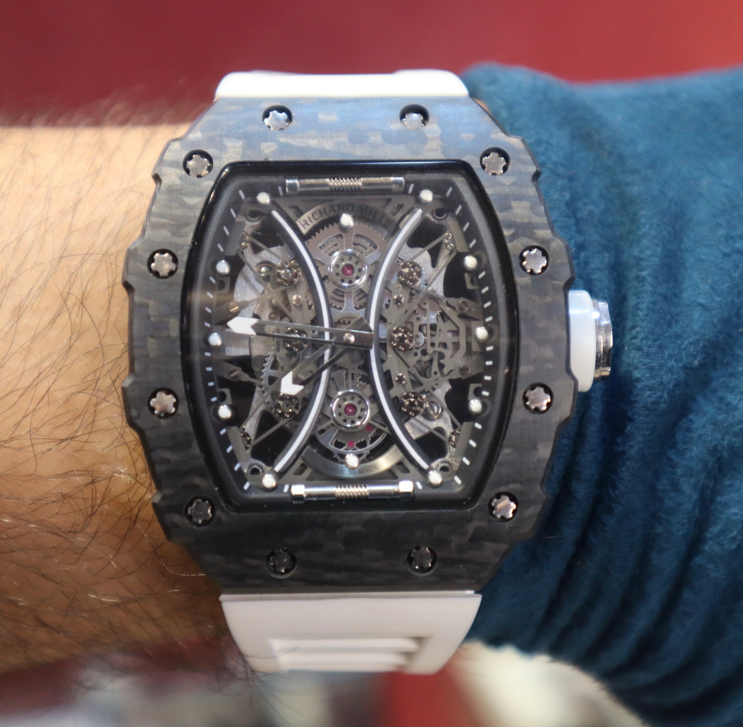 ريتشارد ميل كاربون طبق الاصل وارد تركيا - باله سعرها في تركيا ٣ الاف دولار - سعر الساعة مليون و مئة الف