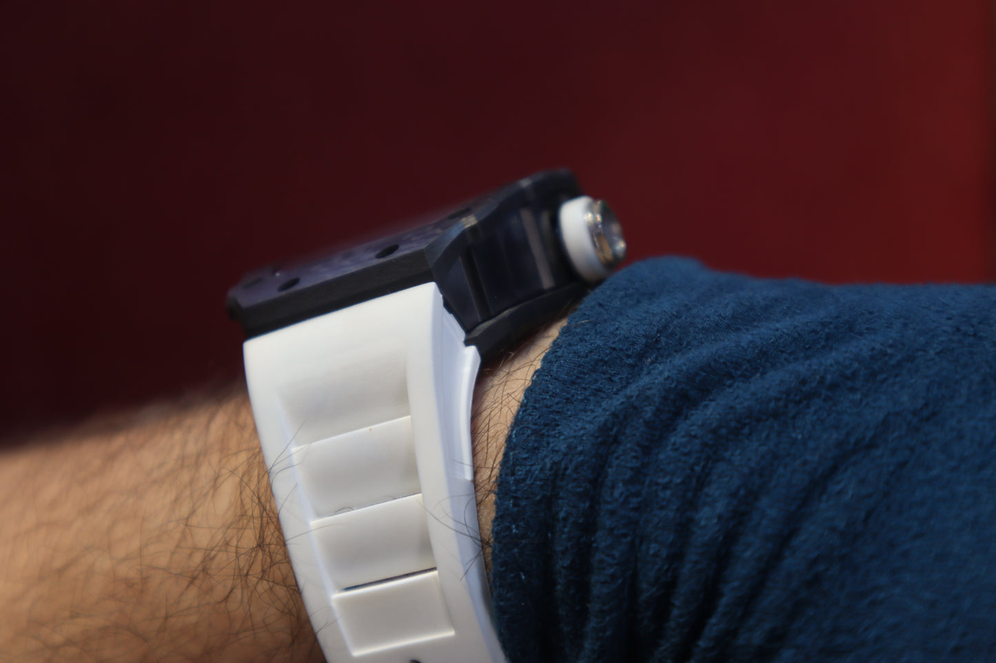 ريتشارد ميل كاربون طبق الاصل وارد تركيا - باله سعرها في تركيا ٣ الاف دولار - سعر الساعة مليون و مئة الف