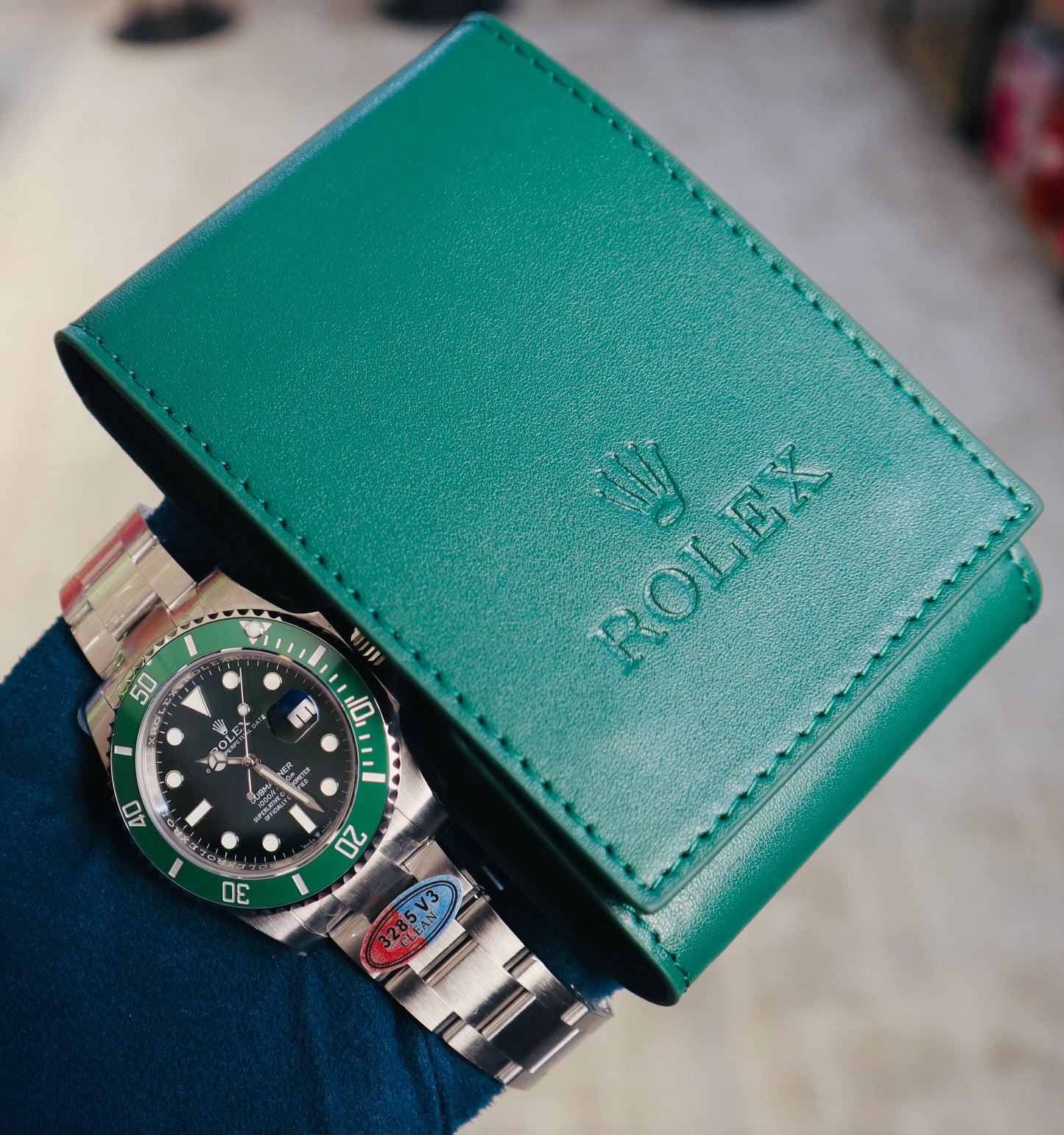 رولكس ستار باكس من الداخل اسود او رولكس هالك من الداخل اخضر ، كلين طبق الاصل شباب