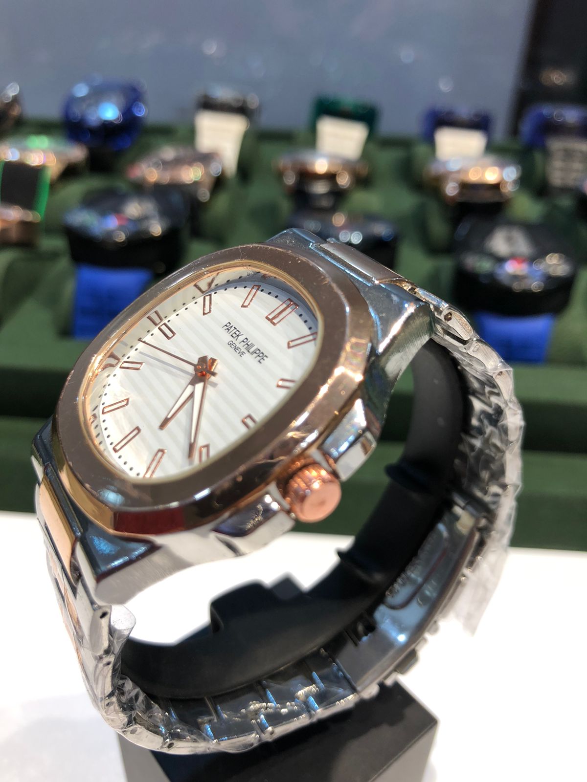 WHITE PATEK PHILIPPE : ساعة باتيك فيليب بيضاء