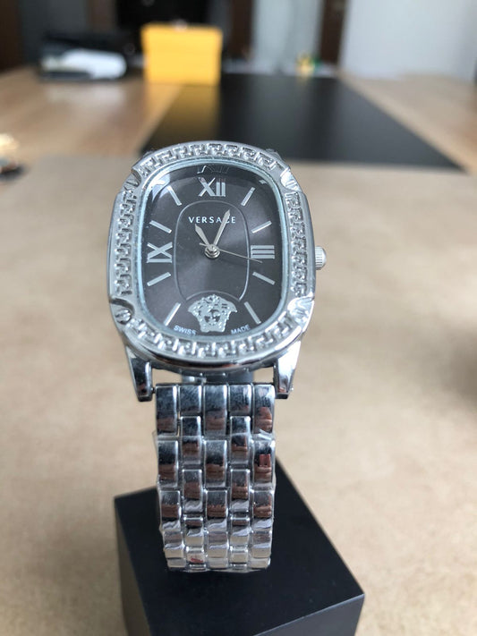 SILVER VERSACE WATCH : ساعة فيرزاتشي الفضية