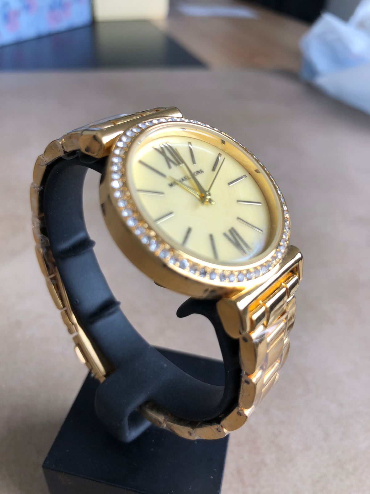 MICHLE KROS WATCH  : ساعة مايكل كروس