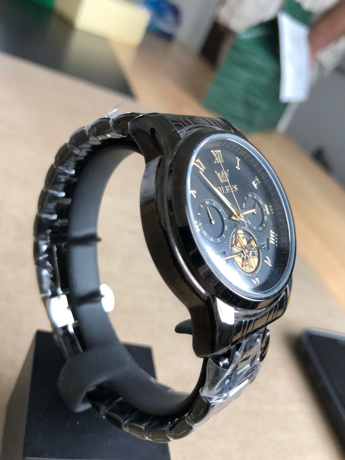 BLACK OLIVS WATCH :  ساعة اوليفس اسود
