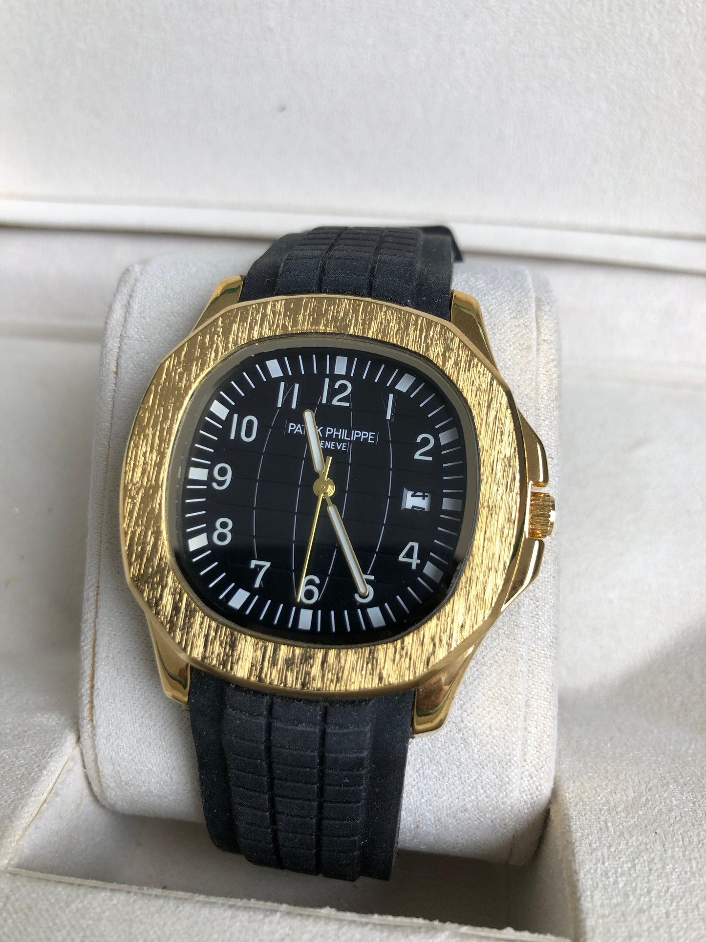 PATEK PHILIPPE WATCH : ساعة باتيك فيليب  جولد