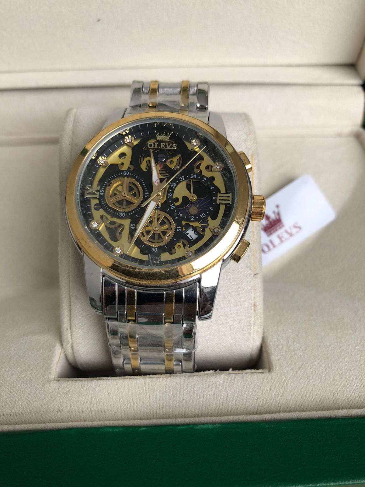 OLEVS WATCH 2  :   ساعة اوليفز فضي ذهبي