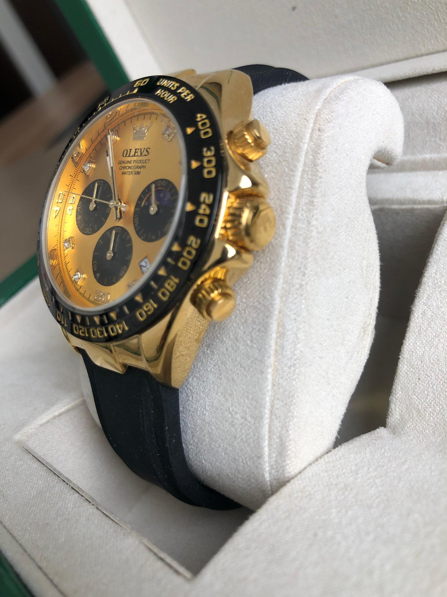 OLEVS WATCH 2  :   ساعة اوليفز ذهبي اسود