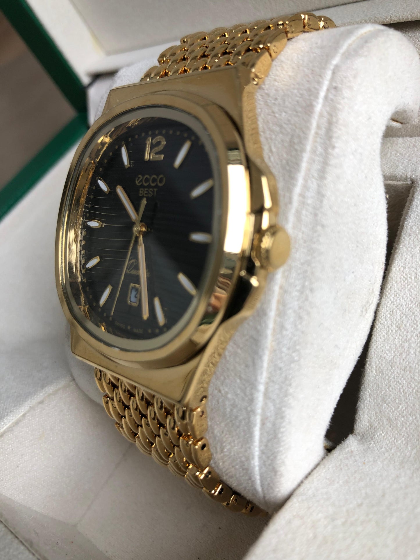 ECCO WATCH   :  ساعة ايكو ذهبي