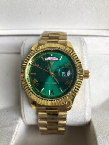 ROLEX WATCH   :  ساعة رولكس داي دايت اخضر