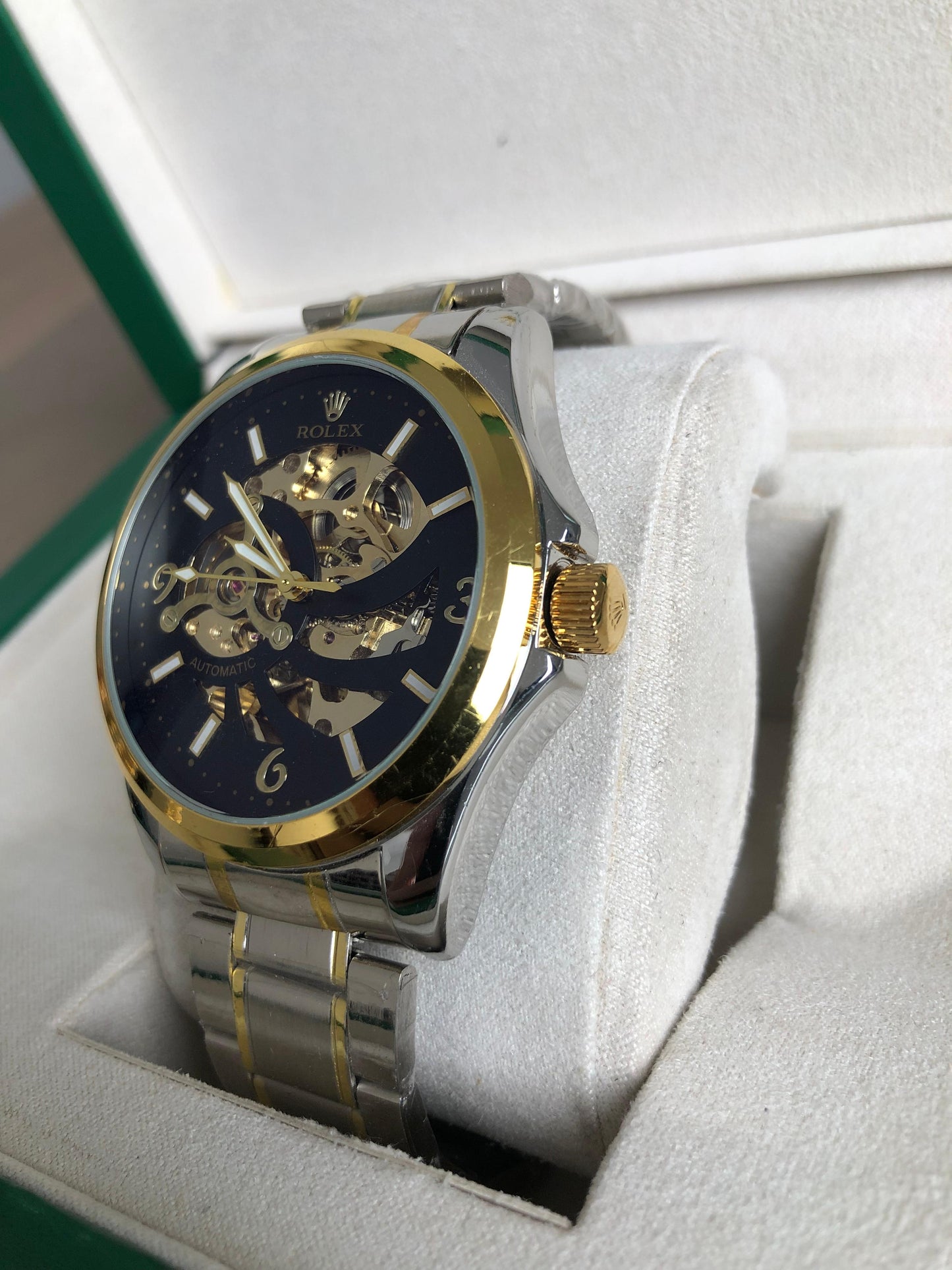 ROLEX WATCH   :  ساعة رولكس مميزة