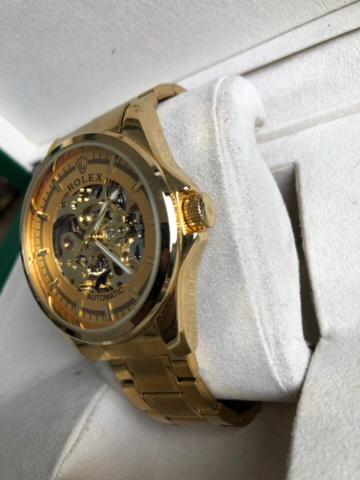 ROLEX WATCH   :  ساعة رولكس مميزة ذهبي