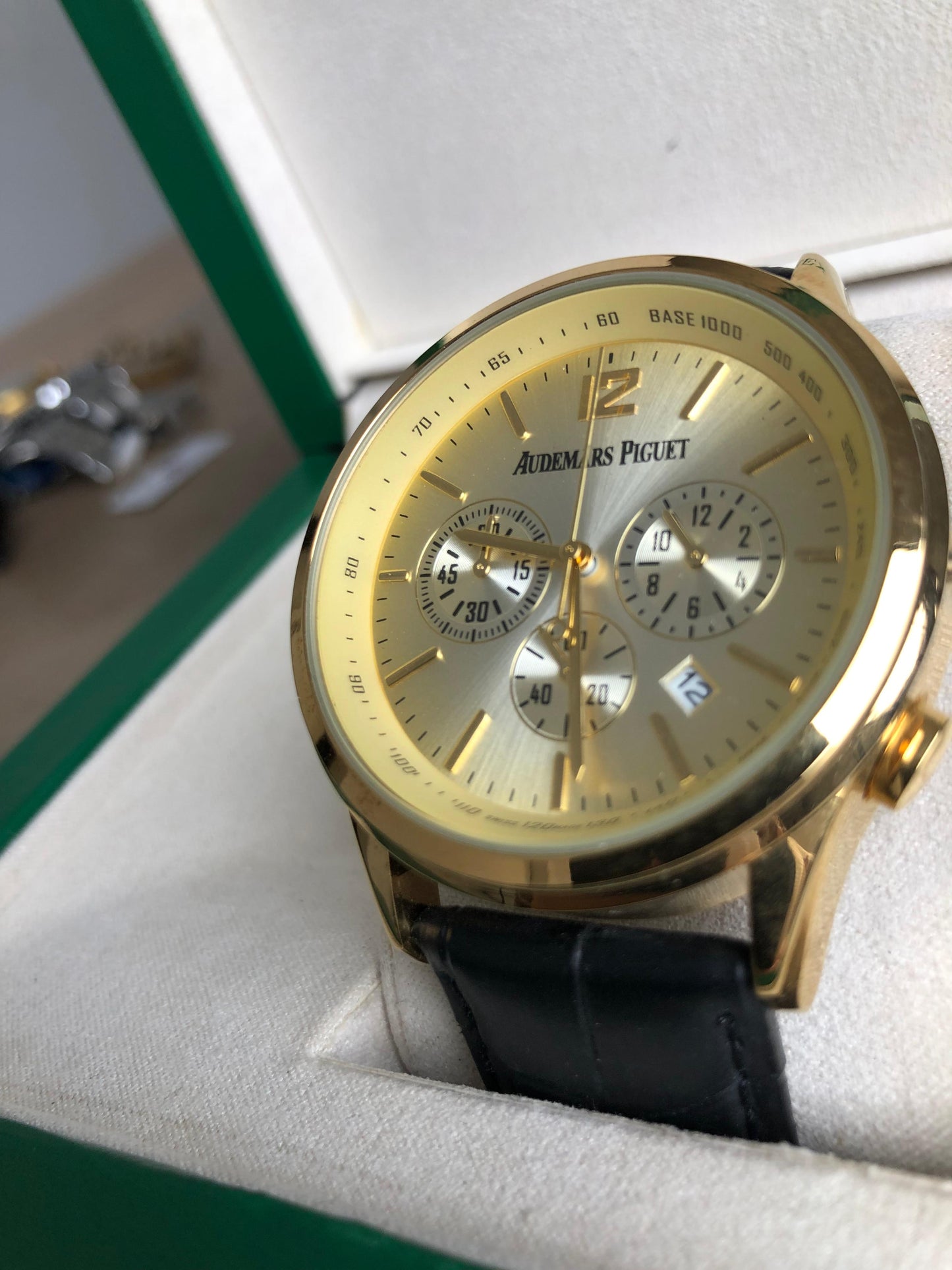 AUDMERAS PIGUET WATCH   :  ساعة ادميراس بيغوت
