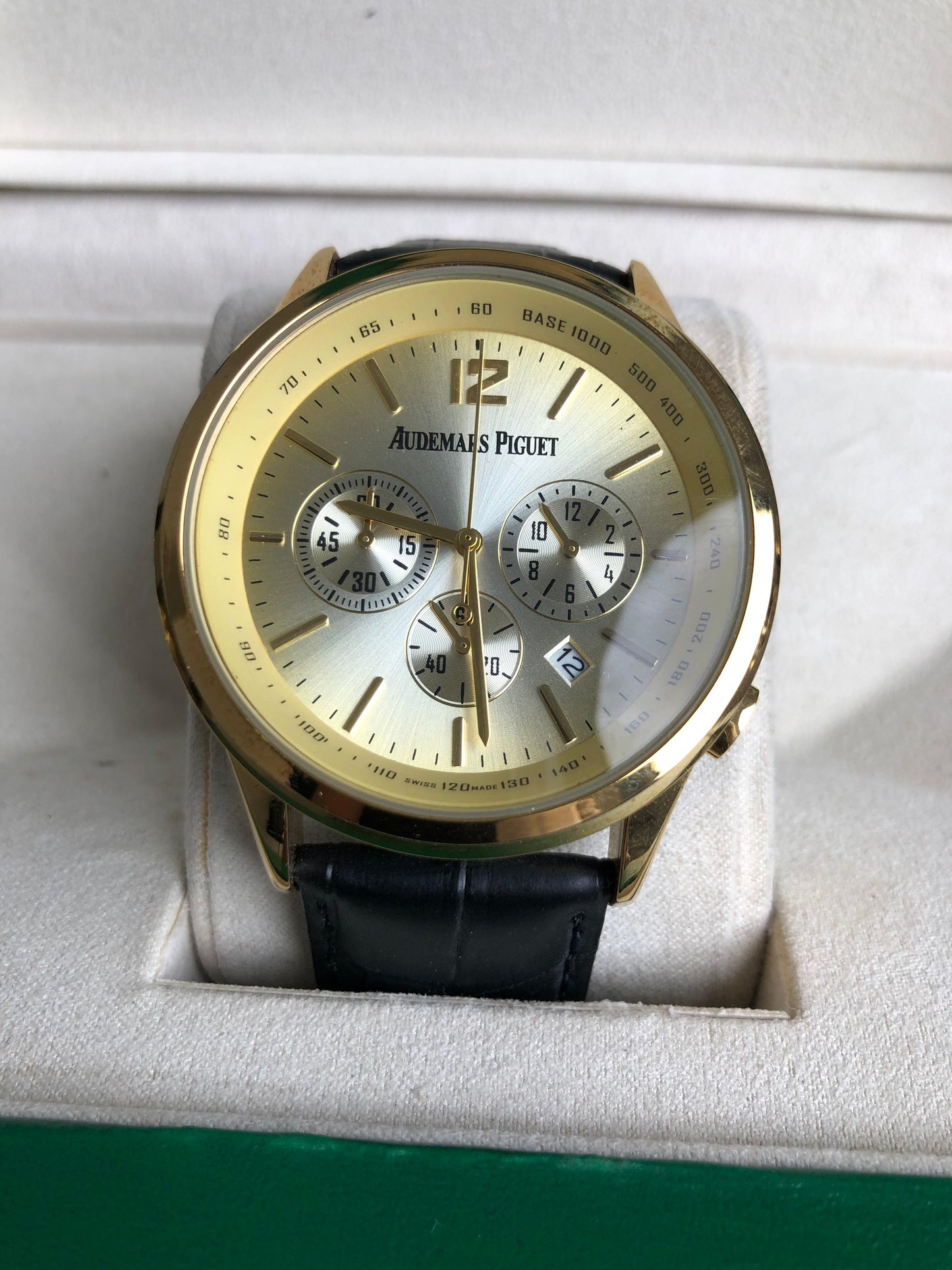 AUDMERAS PIGUET WATCH   :  ساعة ادميراس بيغوت
