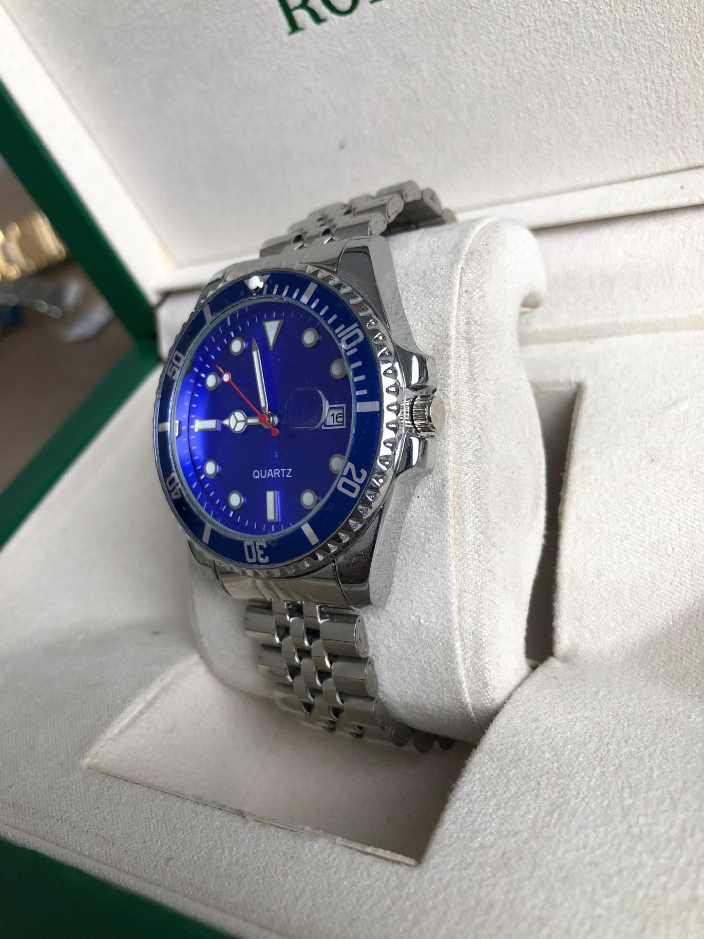 QUARTZ WATCH : ساعة كوارتز ازرق