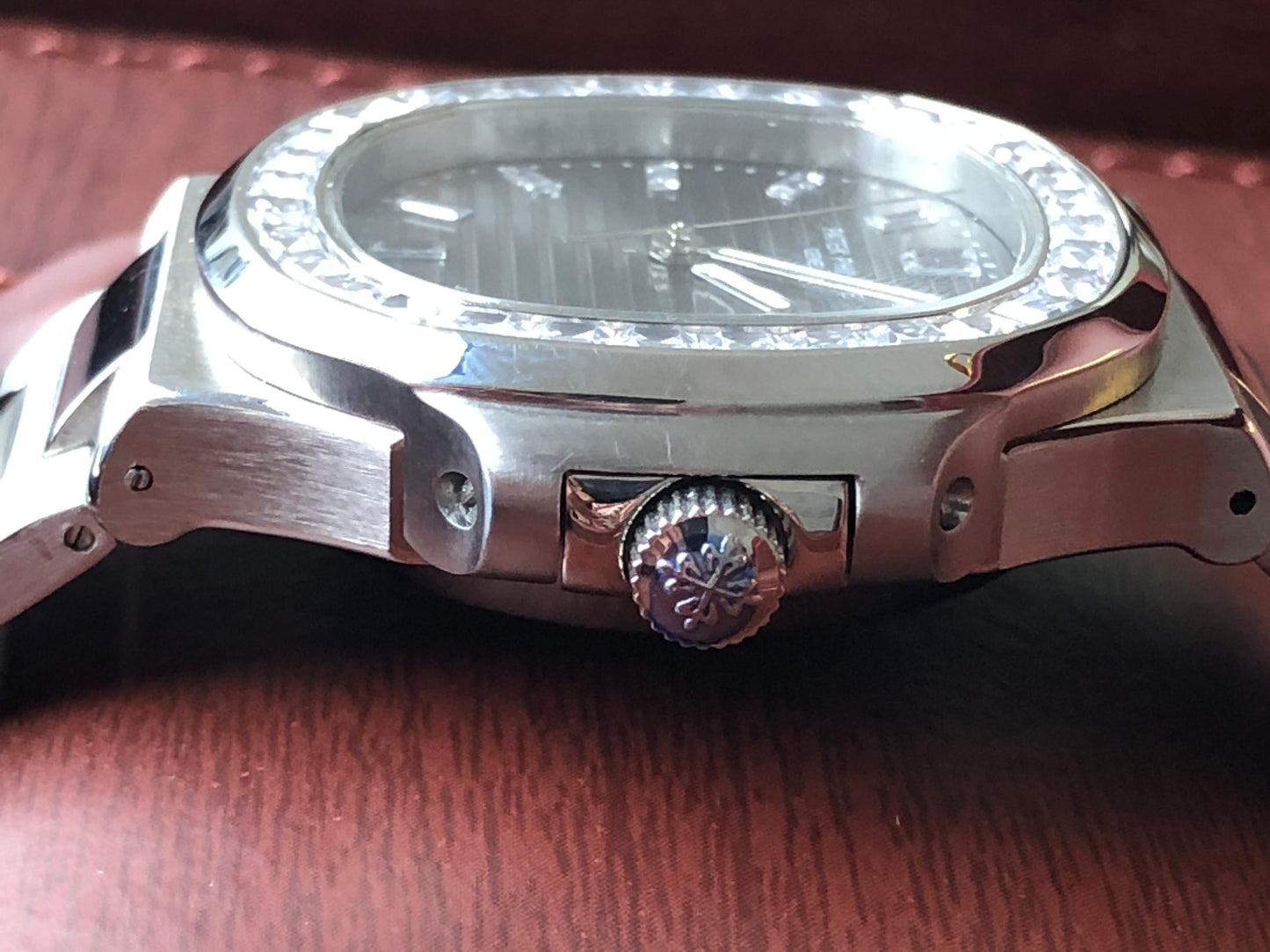 Patek Philippe Nautilus 5711/1A - تطابق ١٠٠٪ ماكينة سويسري باتيك فيليب نوتليس كلين قطعه واحده