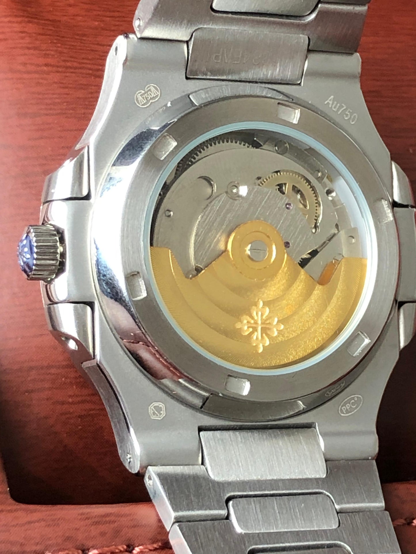 Patek Philippe Nautilus 5711/1A - تطابق ١٠٠٪ ماكينة سويسري باتيك فيليب نوتليس كلين قطعه واحده