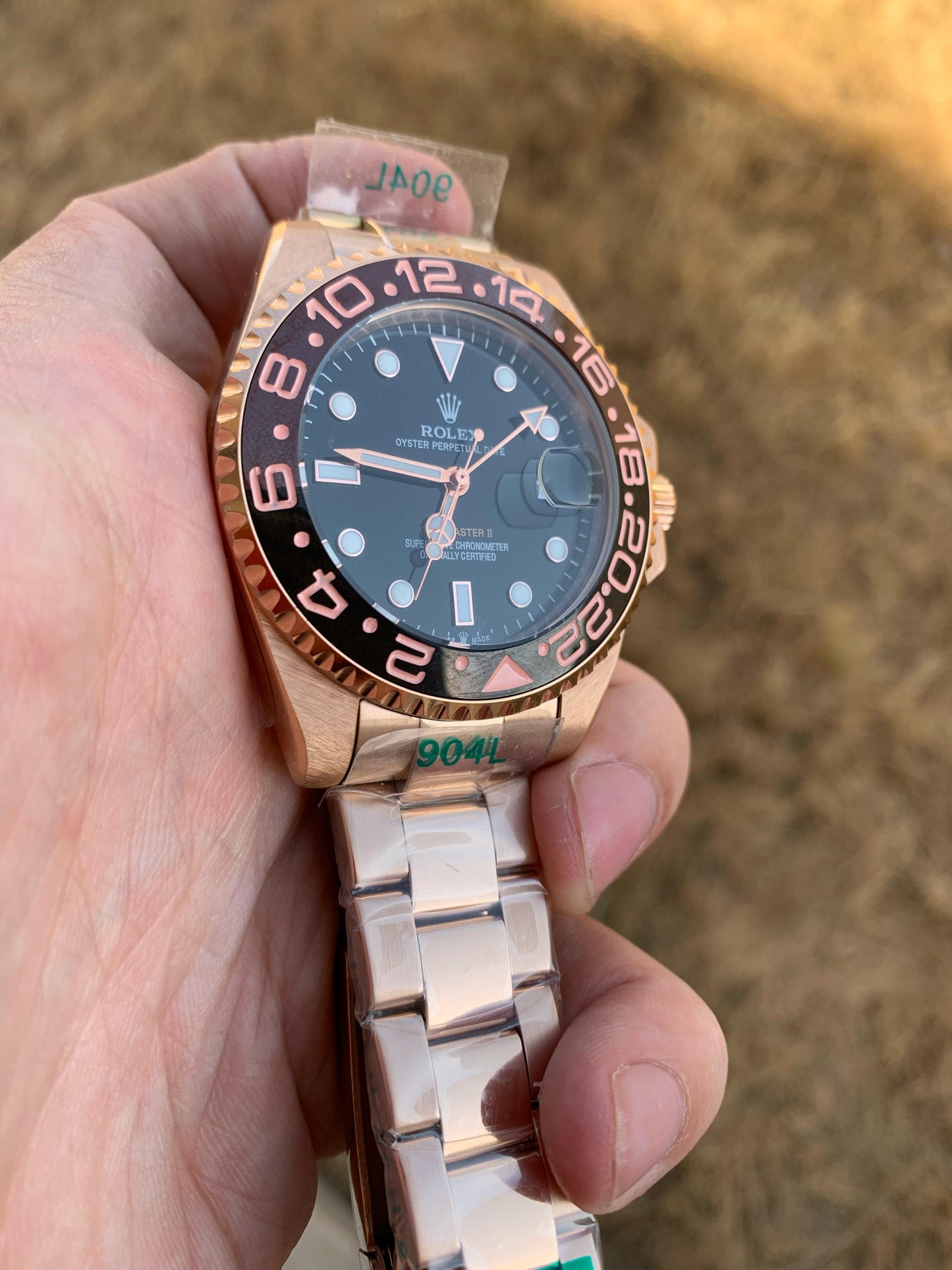 40 mm  السعر بالدينار الاردني ٣٠٠ دينار - رولكس روت بير روز جولد