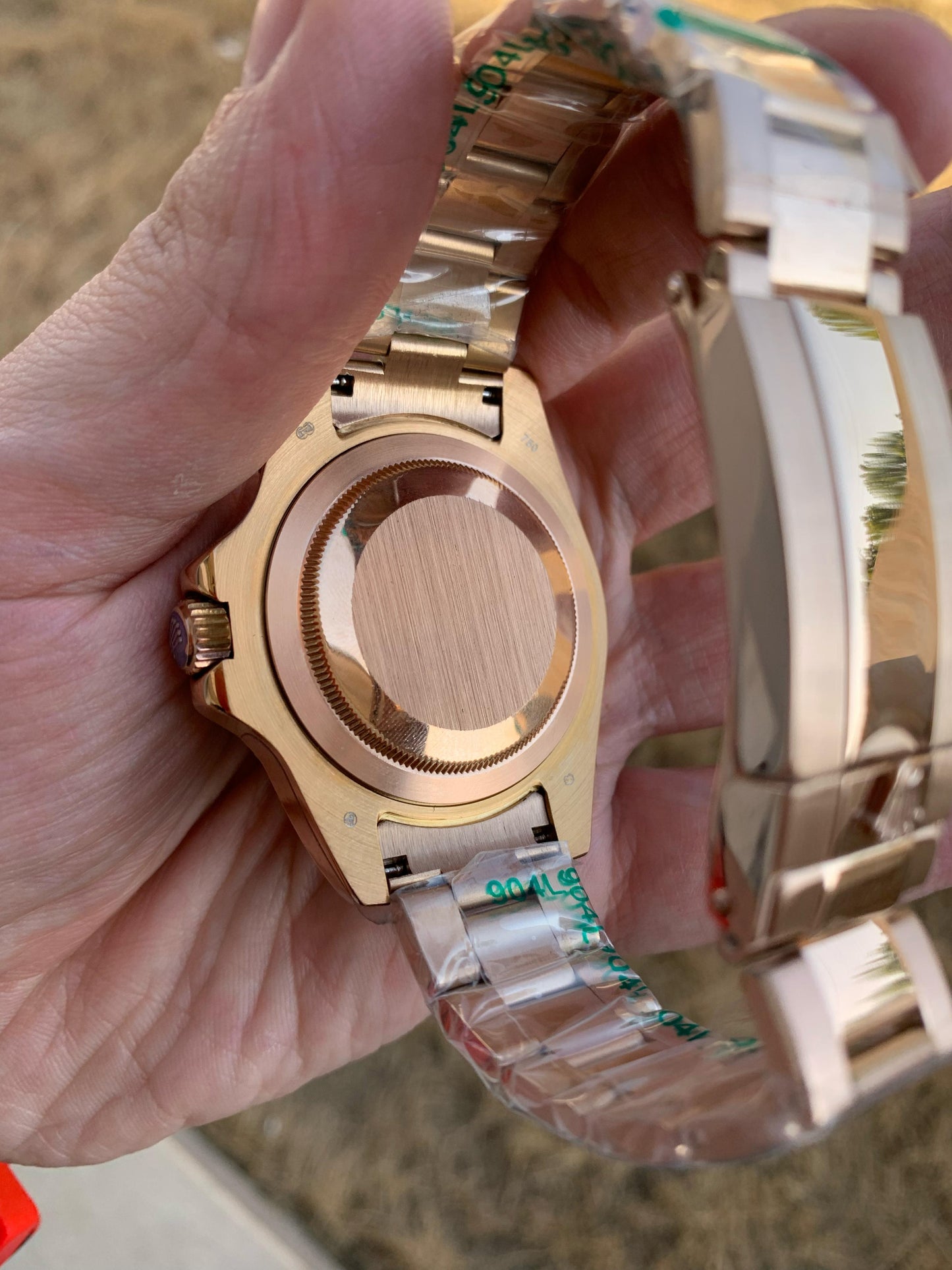40 mm  السعر بالدينار الاردني ٣٠٠ دينار - رولكس روت بير روز جولد
