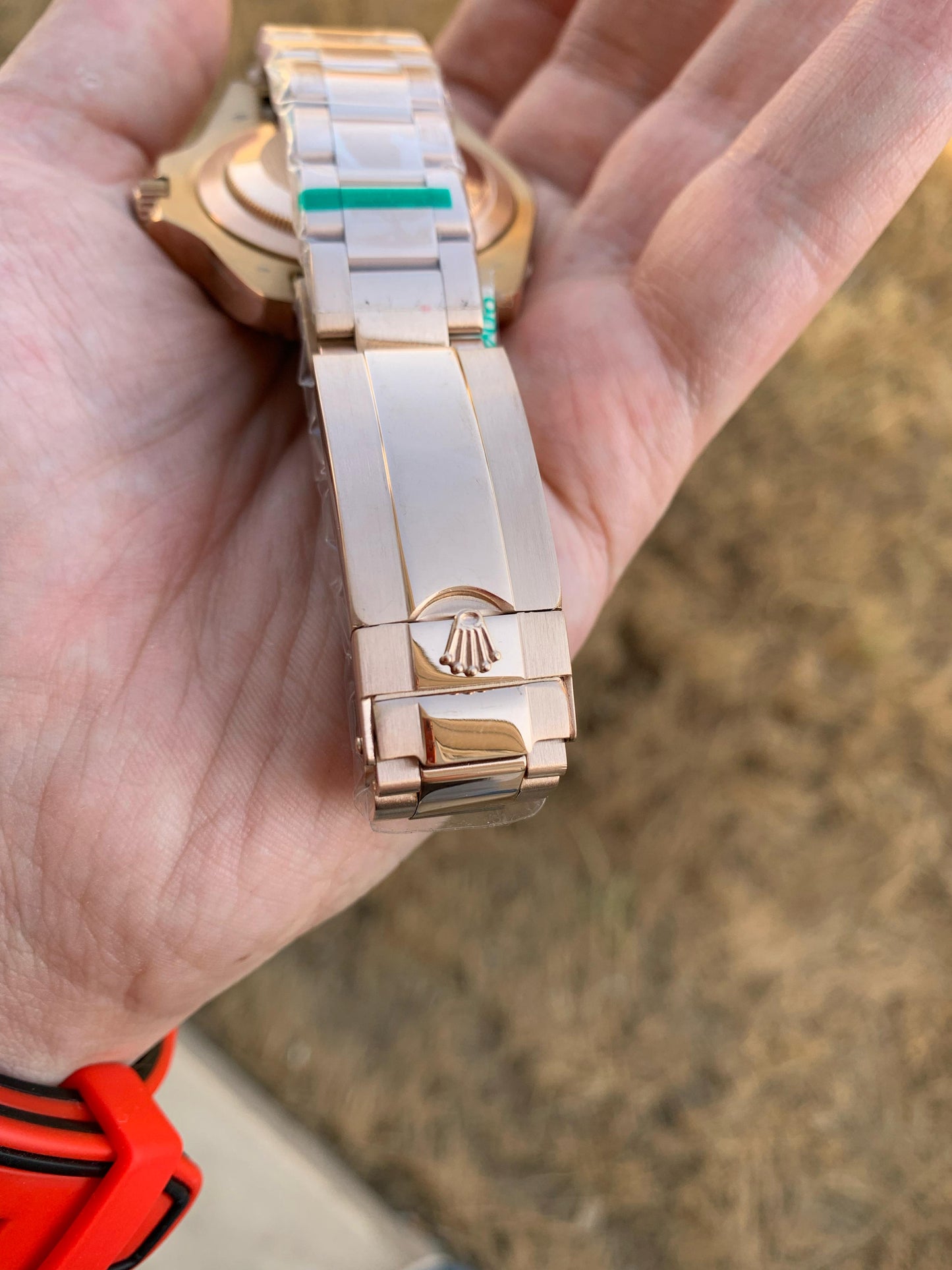 40 mm  السعر بالدينار الاردني ٣٠٠ دينار - رولكس روت بير روز جولد