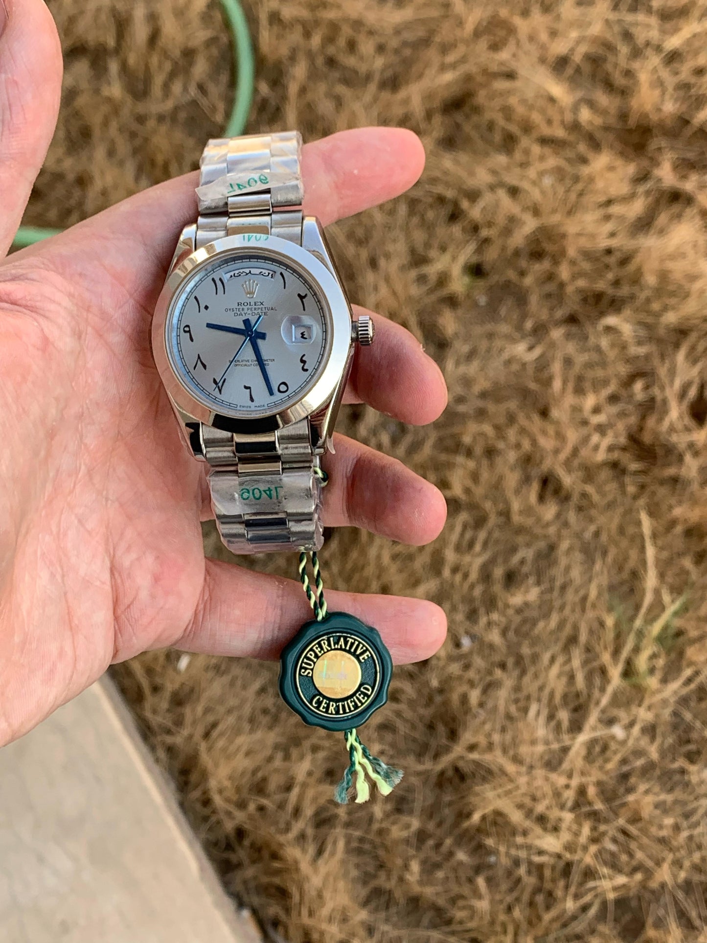 40 mm  السعر بالدينار الاردني 350 دينار -رولكس داي ديت عربي سكاي بلو - قطعة واحدة كلين تايتل