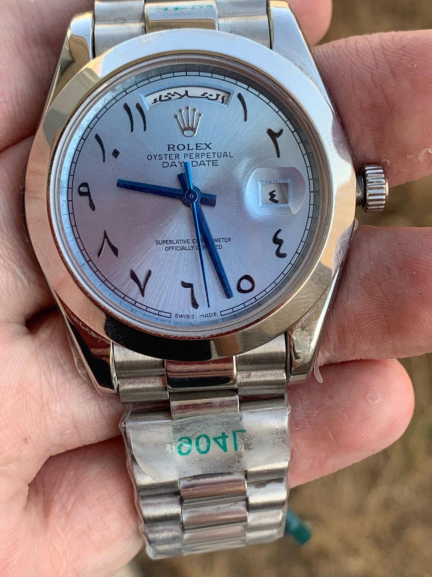 40 mm  السعر بالدينار الاردني 350 دينار -رولكس داي ديت عربي سكاي بلو - قطعة واحدة كلين تايتل