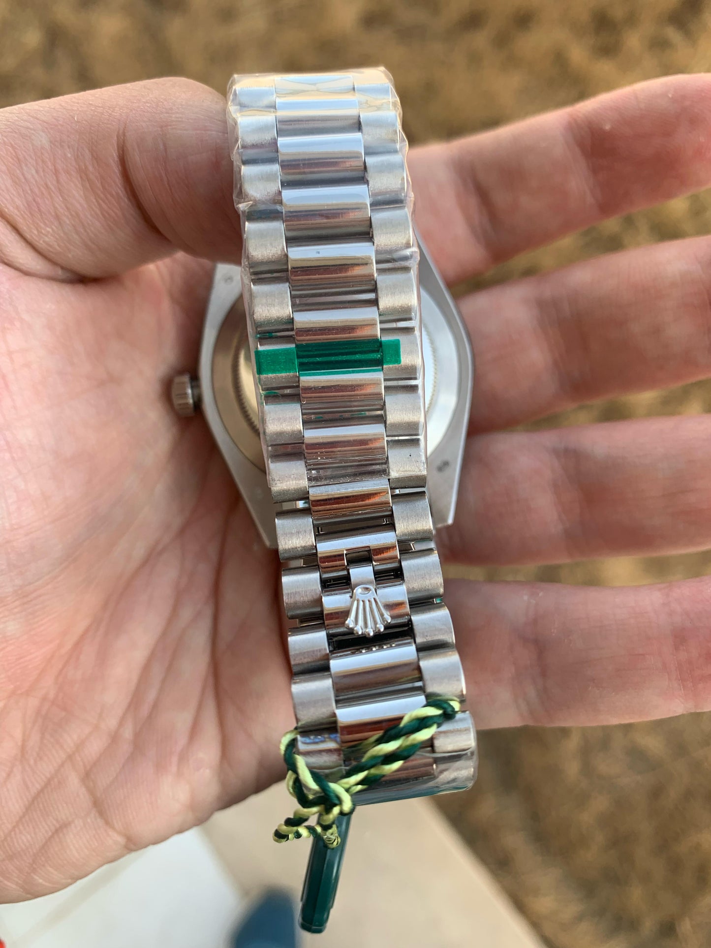40 mm  السعر بالدينار الاردني 350 دينار -رولكس داي ديت عربي سكاي بلو - قطعة واحدة كلين تايتل