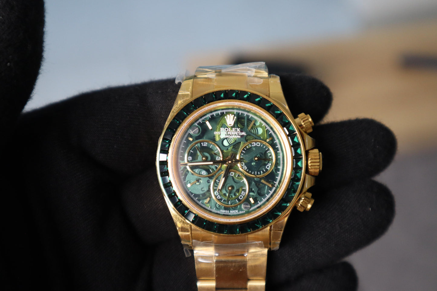 Rolex Daytona Green Ruby 40 mm -قطعة كلين طبق الأصل ماكيمة سويسري طبق الأصل متوفر حبة واحدة في كل العراق