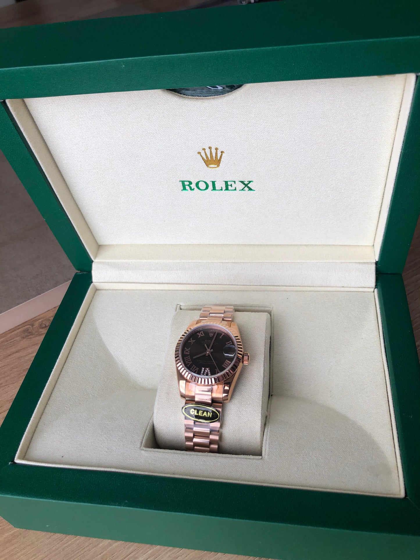 السعر ٥٥٠ دينار Rolex Datejust Lady  رولكس ديت جست نسائيه