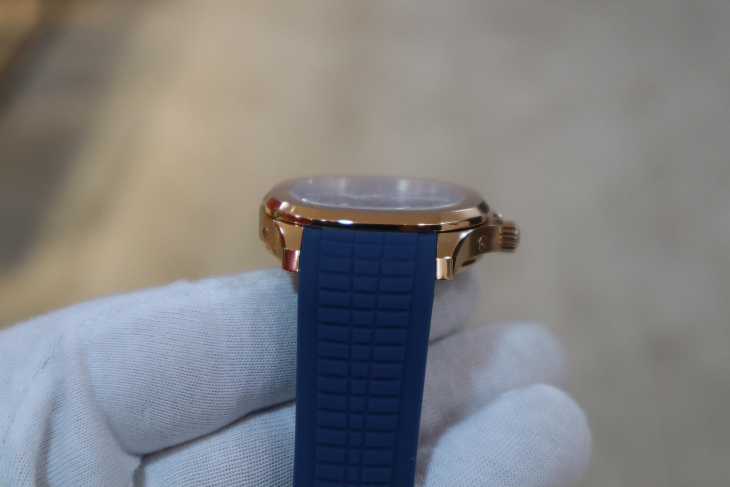 PATEK Philippe aquanaut- باتيك فيليب اكوا نوت كاليندر كلين طبق الأصل