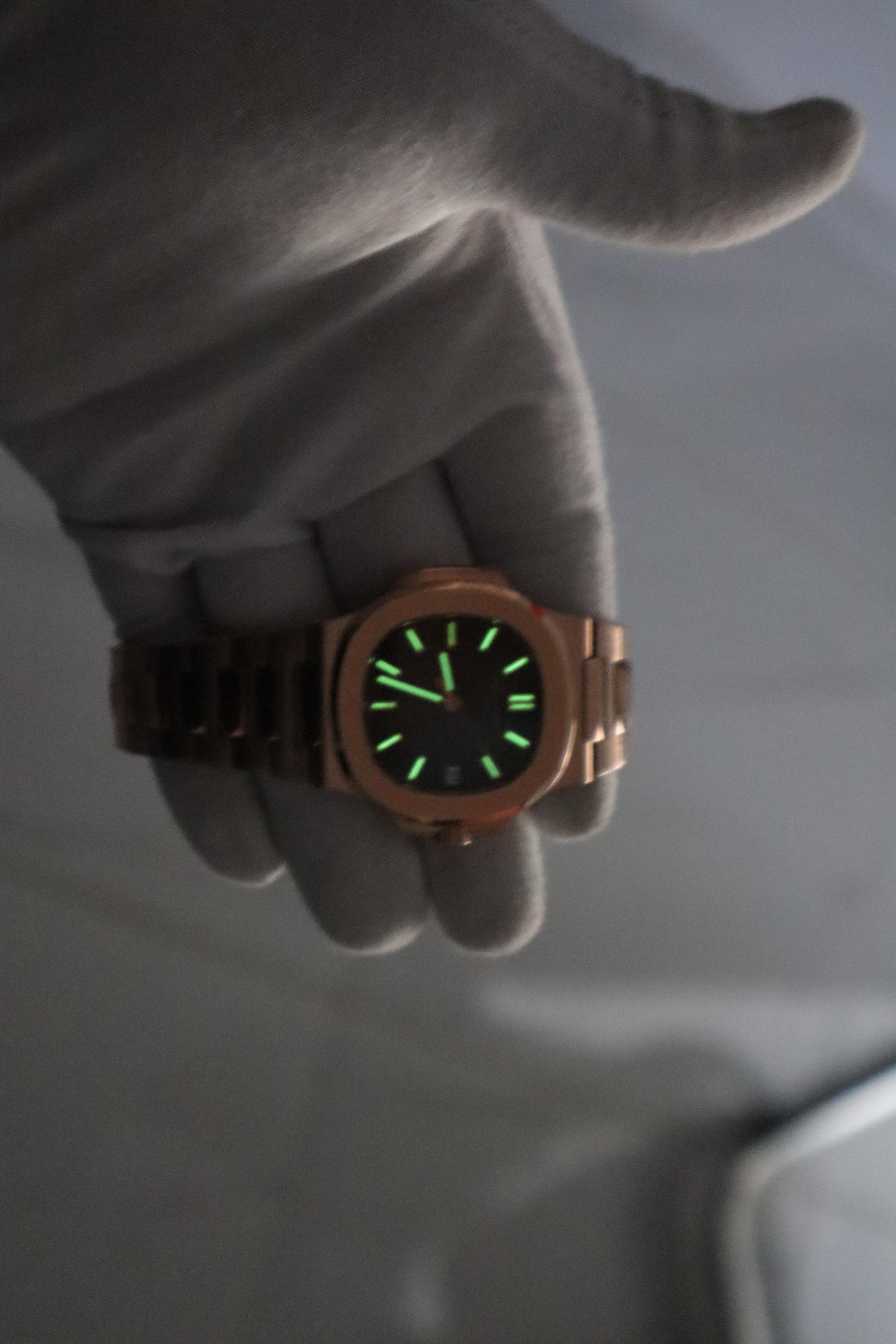 PATEK Philippe 5711- نوتلس روزجولد كلين