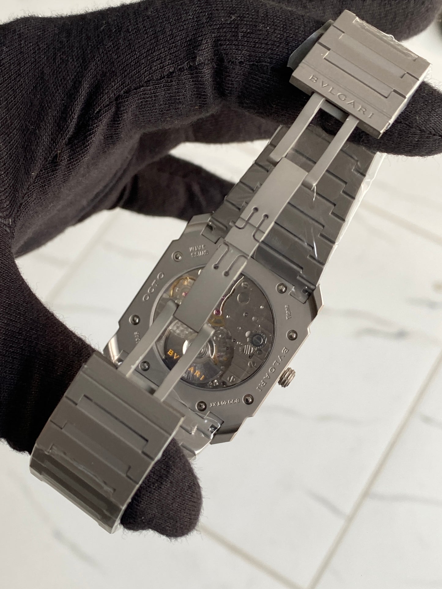 Bulgari Octo Finissimo - انحف ساعة بالعالم ماكينة سويسريو تيتانيون - القطعة الوحيدة بالعراق (السعر بالاردني 750)