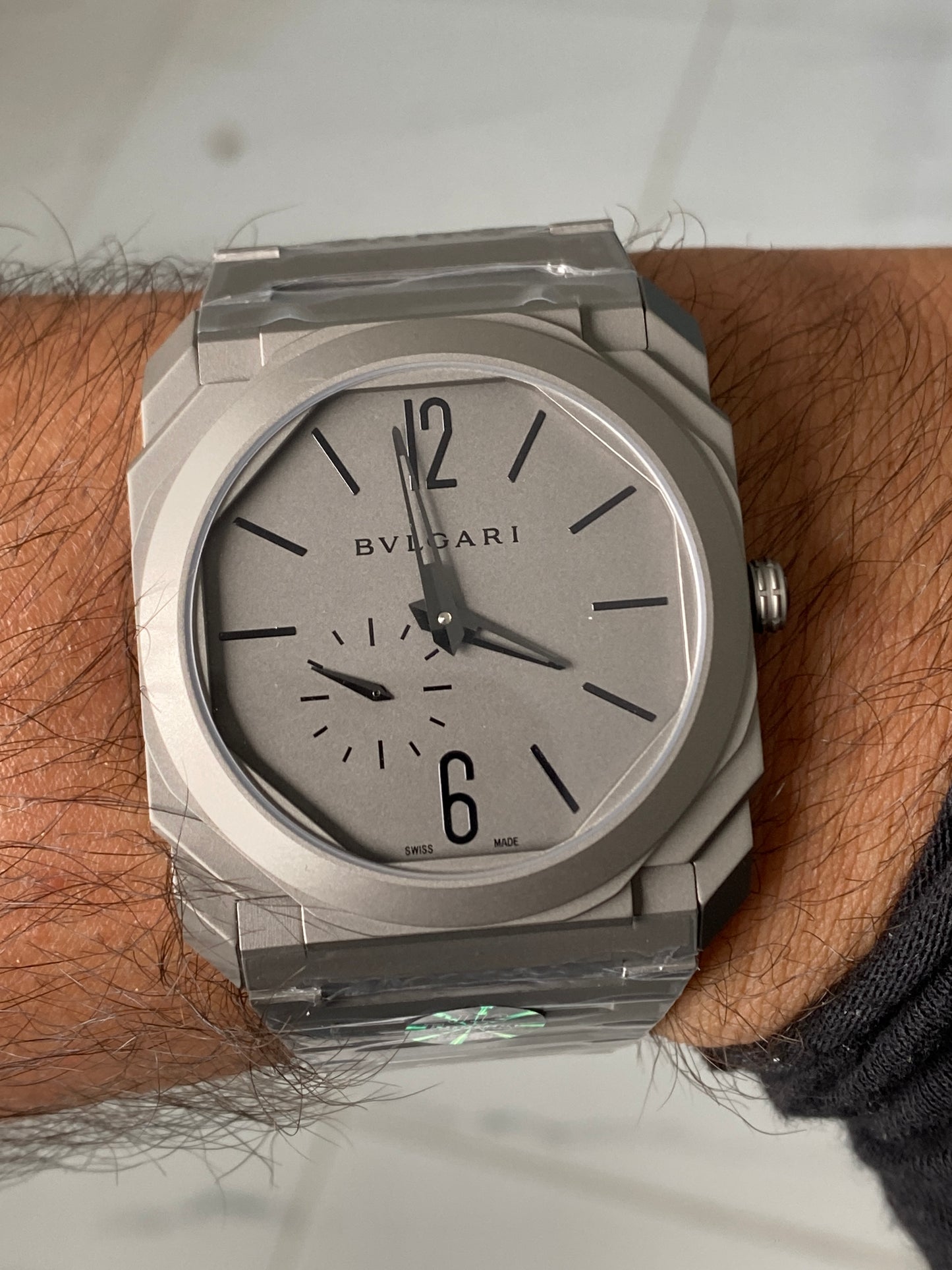 Bulgari Octo Finissimo - انحف ساعة بالعالم ماكينة سويسريو تيتانيون - القطعة الوحيدة بالعراق (السعر بالاردني 750)