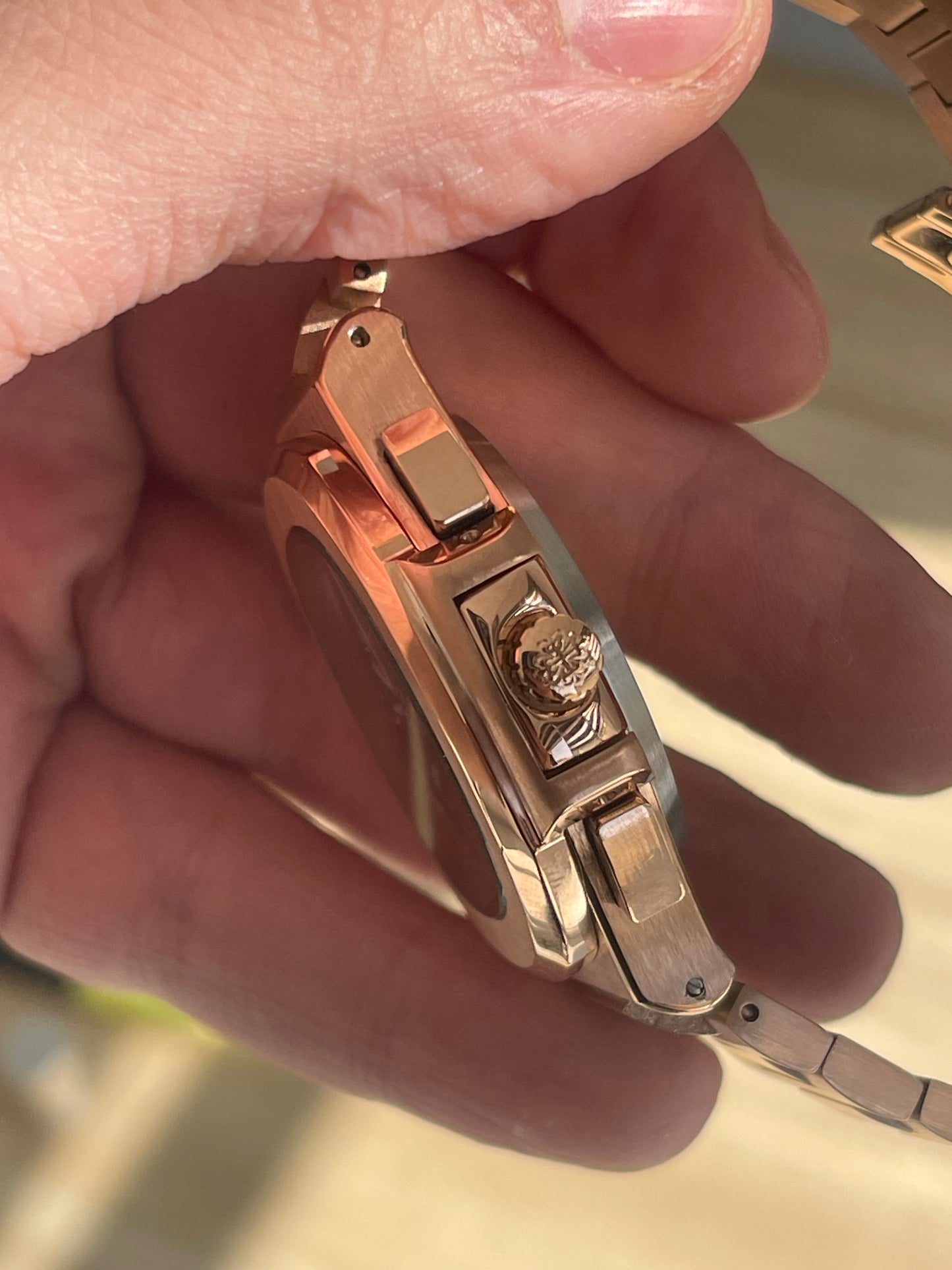 عرض البلاك فرايدي ساعه باتيك فيليب روز جولد ماستر كواليتي وعطر + ١٨