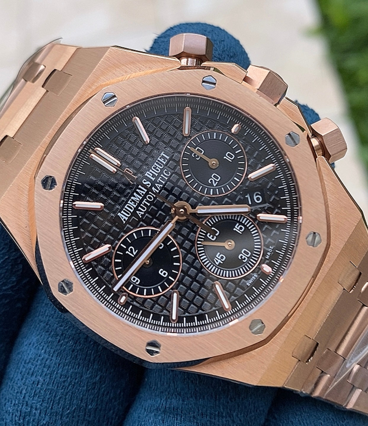 Ap Chronograph clean- طبق الأصل لا تميز عن الأصلية