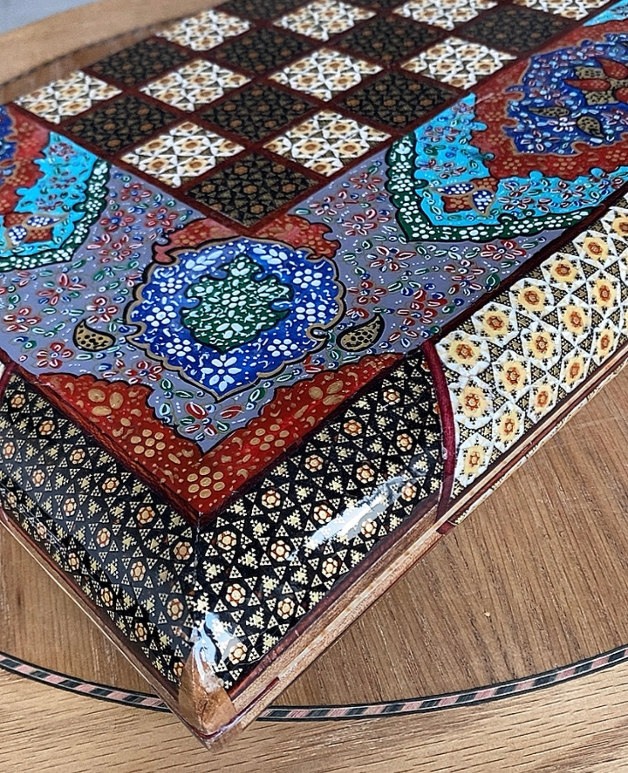 طاولي + شطرنج صناعة يدوية قطعة واحدة فقط - حافظة سيجار تچروت هدية