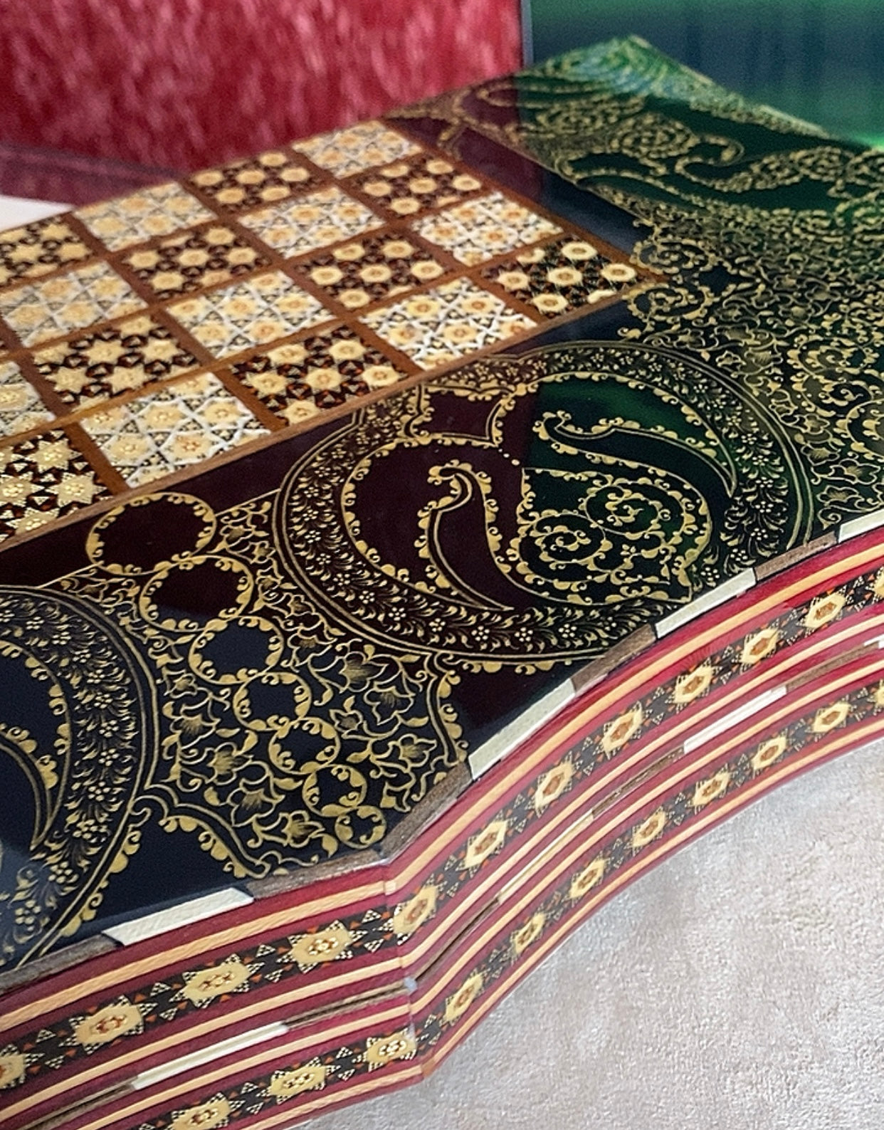 تحفة فنية صناعة يدوية - طاولي و شطرنج رسمة واحدة فقط يعني الحبة الوحيدة في العراق - احجار الطاولي و الشطرنج صناعة يدوي  بادق التفاصيل (t4)