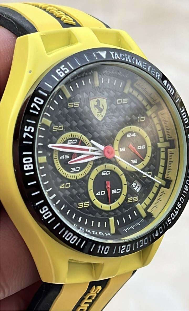ساعة فيراري الاصدار الاصفر المحدود