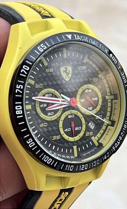 ساعة فيراري الاصدار الاصفر المحدود