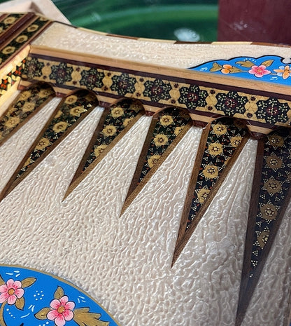 تحفة فنية صناعة يدوية - طاولي و شطرنج رسمة واحدة فقط يعني الحبة الوحيدة في العراق - احجار الطاولي و الشطرنج صناعة يدوي  بادق التفاصيل (t5)