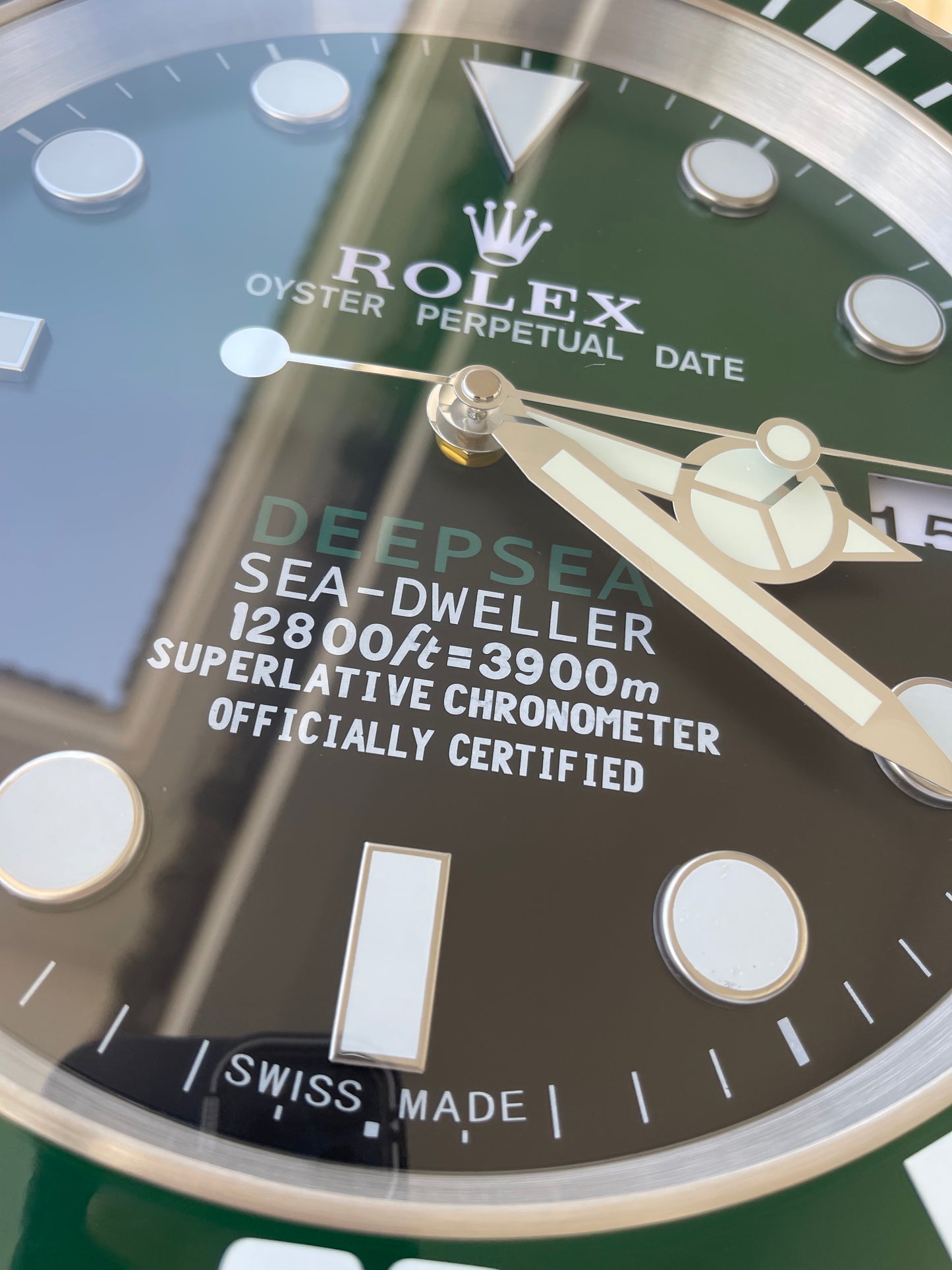 ساعة حائط رولكس ديب سي مينا اخضر اومبريه السعر ٢٠٠  دينار اردني قطعه واحده