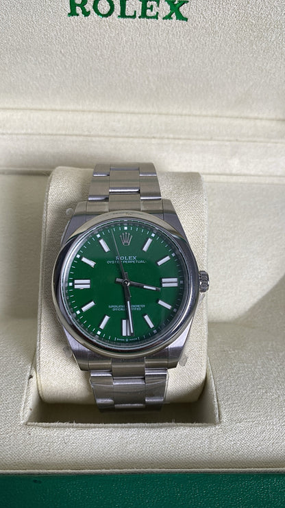 رولكس اويستر بربتشوال مينا اخضر -كلين طبق الأصل