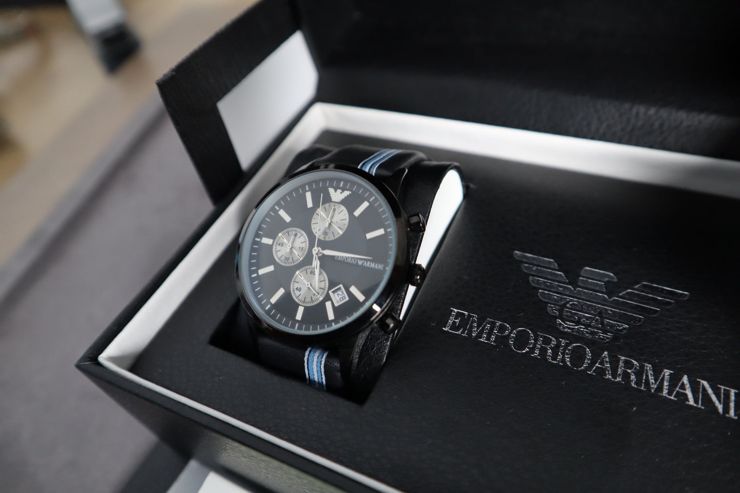 ساعة ارماني جراند ماستر - حبة واحدة من كل لون