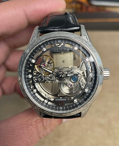 ساعه ليشيدون الفرنسية اصدار قبل سنة ٢٠٠٤ تم تبديل السير فقط بودي الساعة كامل اصلي