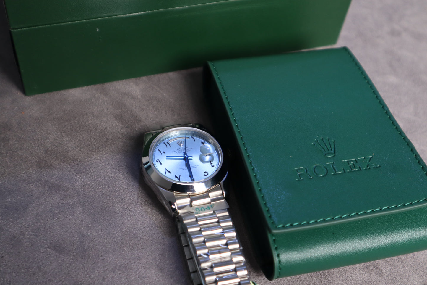 رولكس داي دايت جراند ماستر درجة اولى - اصدار عربي مينا سكاي بلو