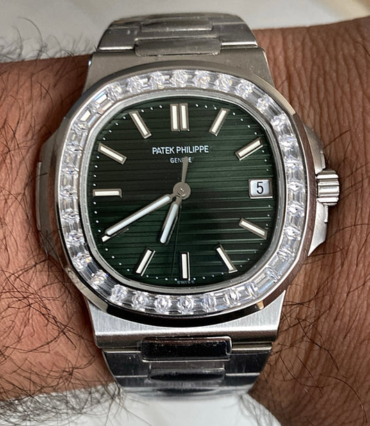 باتيك فيليب نوتلس ٥٧١٢ مينا زيتوني - كلين طبق الأصل حبة واحدة