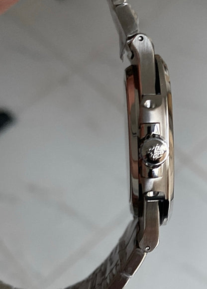 باتيك فيليب نوتلس ٥٧١٢ مينا زيتوني - كلين طبق الأصل حبة واحدة