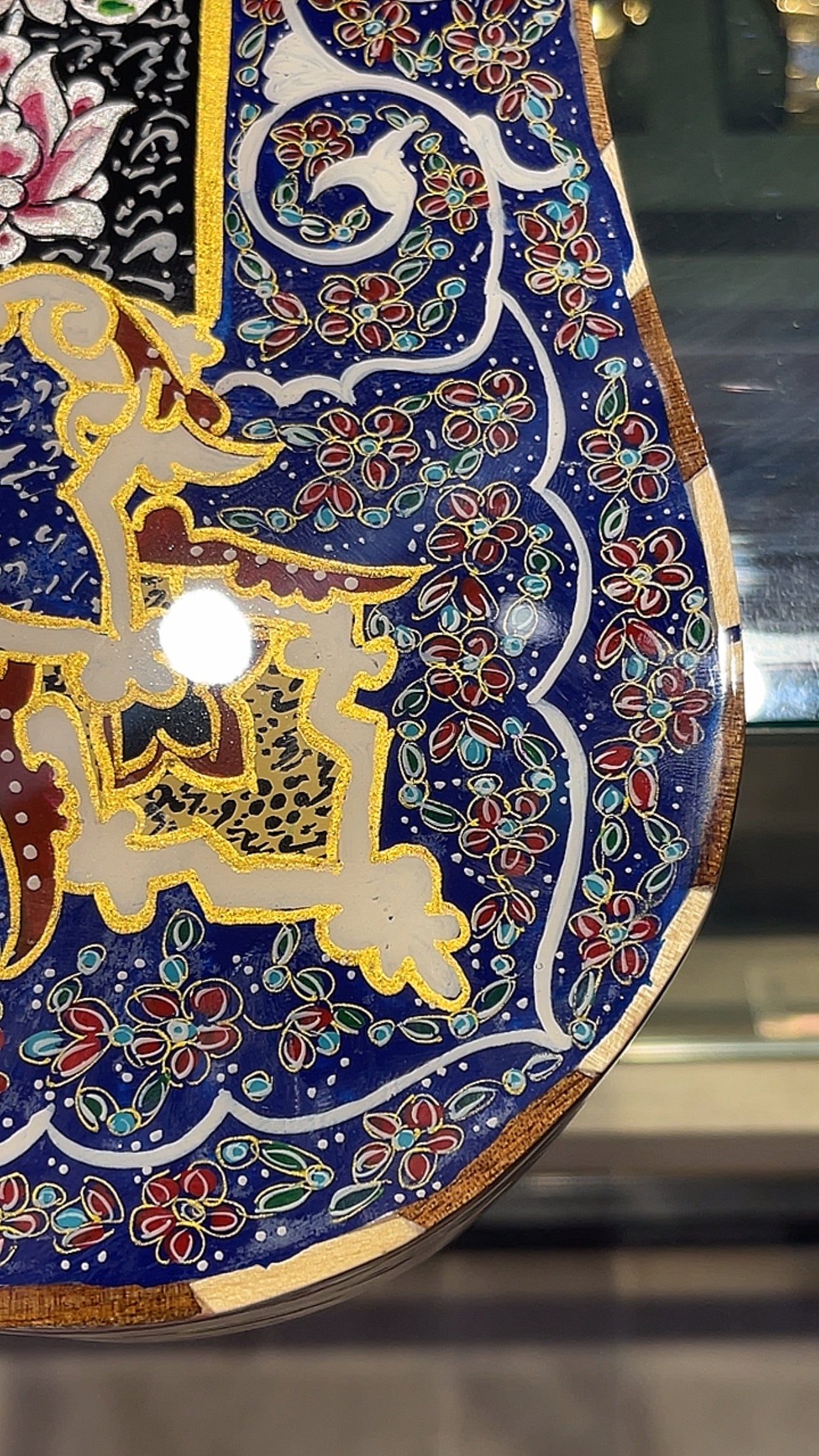 السعر الف دينار اردني طاولي صناعة يدويه بالكامل قطعه واحده مع جنود براص واحجار الطاولي واحده فقط الرجاء عدم الاحراج