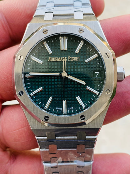 اوديمار بيغيه كلين طبق الأصل - الساعة اصدار خاص بمناسبة اصدار الساعة- متوفر حبة