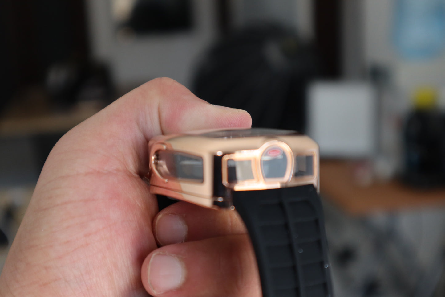 جاكوب اند كو بوجاتي شيرون كلين - اكثر نسخة مطابقة للأصلية