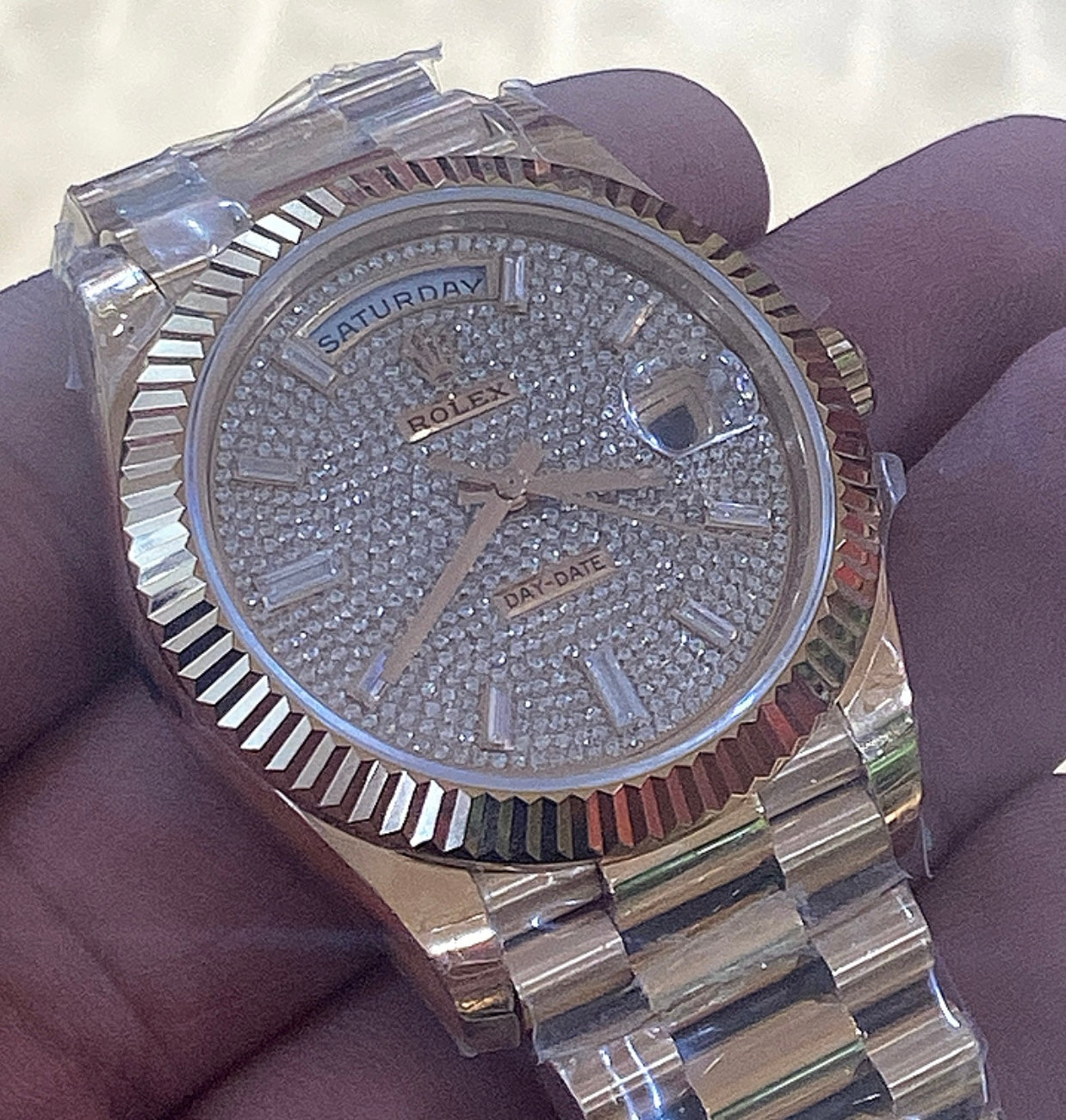 رولكس داي ديت بيڤ جولد كلين طبق الأصل