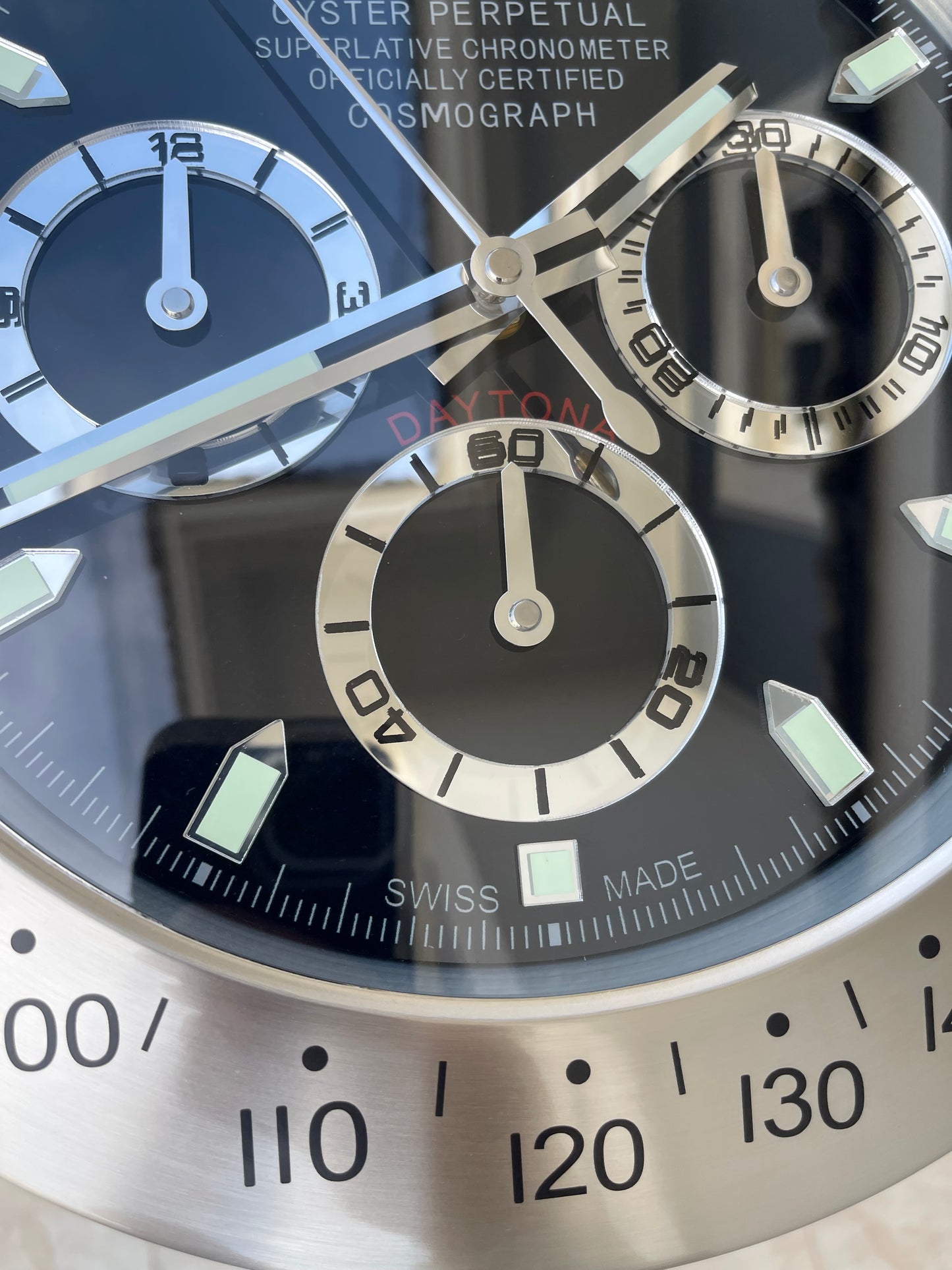 قسم رجال الأعمال ساعه حائط بتصميم رولكس دايتونا سلفر من الداخل اسود